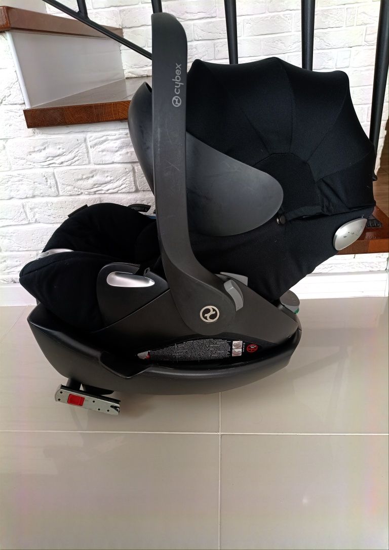 Fotelik cybex cloud q wraz z bazą