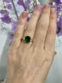 Złoty pierścionek ze szmaragdem zielone oczko imitacja