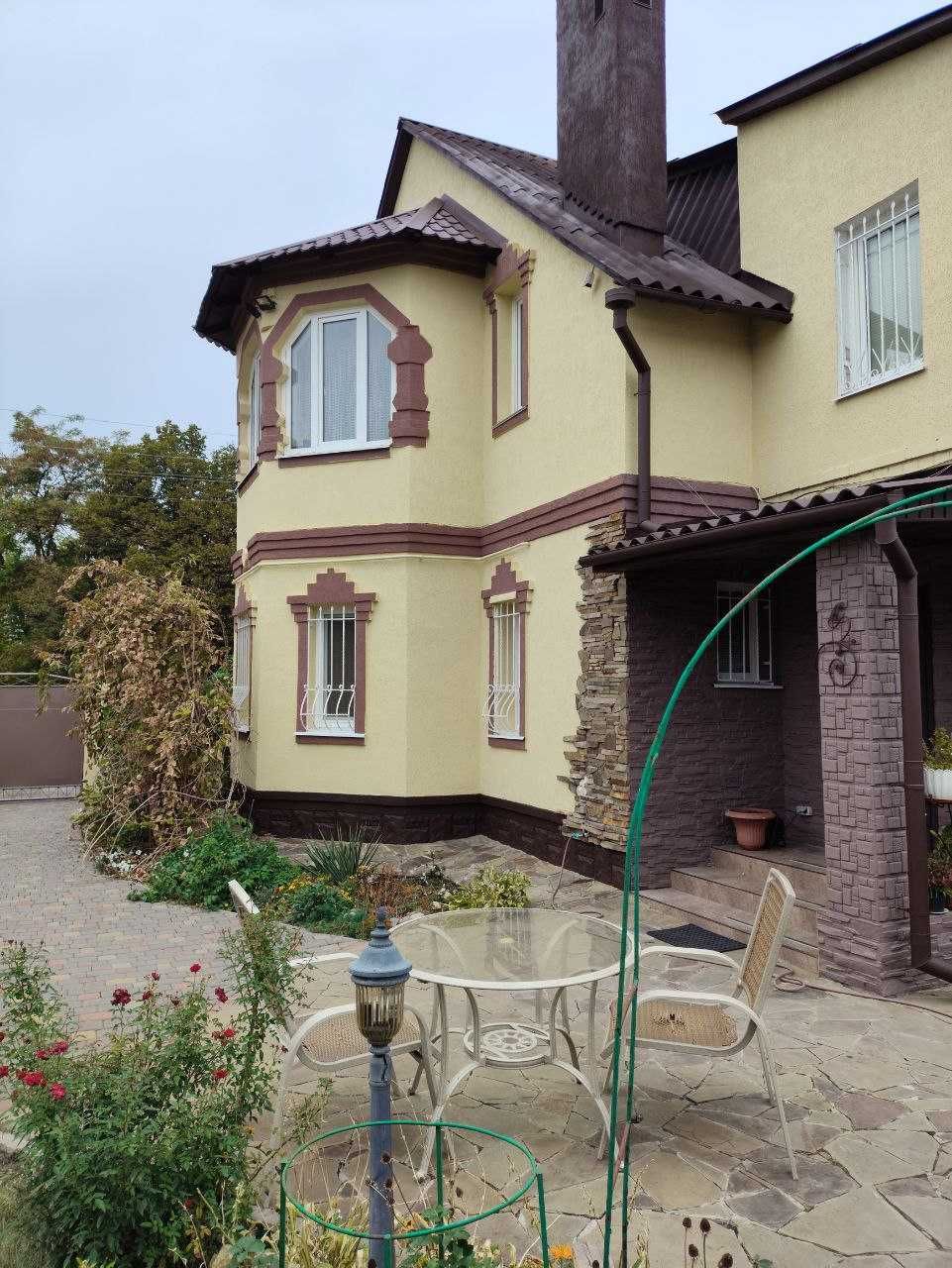 Будинок в центрі м. Полтава. Елітна нерухомість.