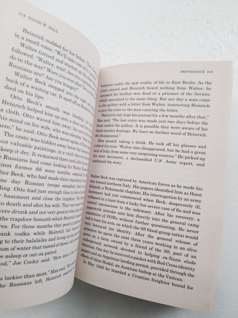 Rogues Martin George R. R. Gaiman Neil Dozois Gardner