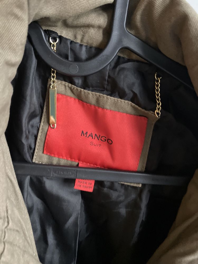 Parka kurtka okrycie wierzchnie zielona z kapturem khaki Mango M