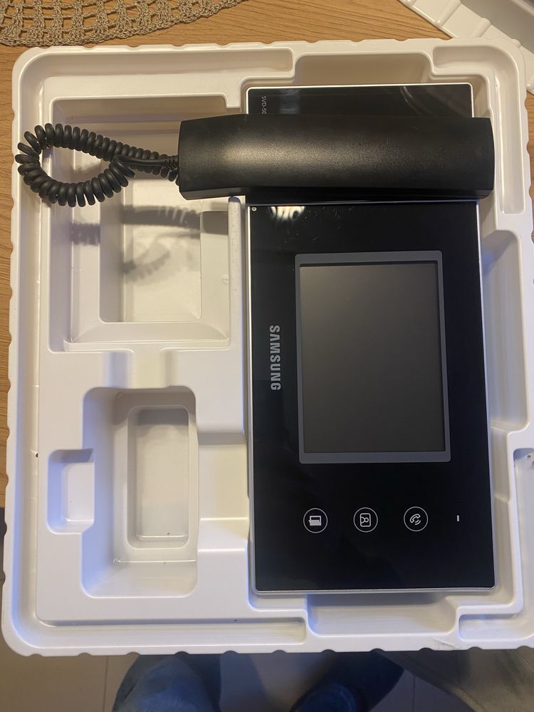 SAMSUNG —> Monitor wideodomofonu SVD-5033 za 1/2 ceny