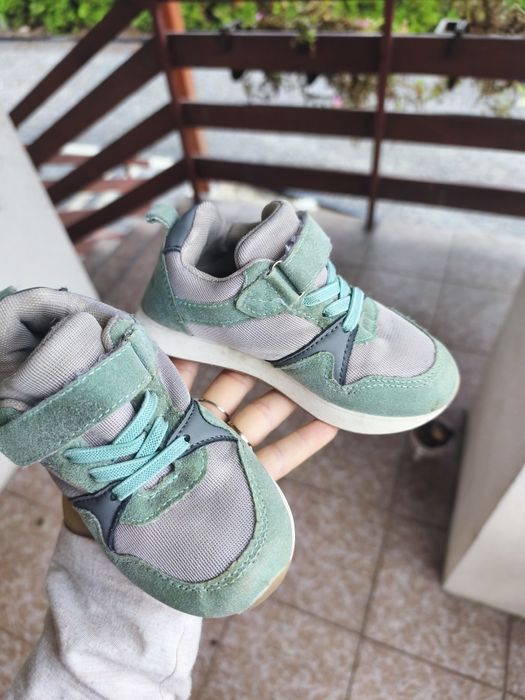 Buty chłopięce 26