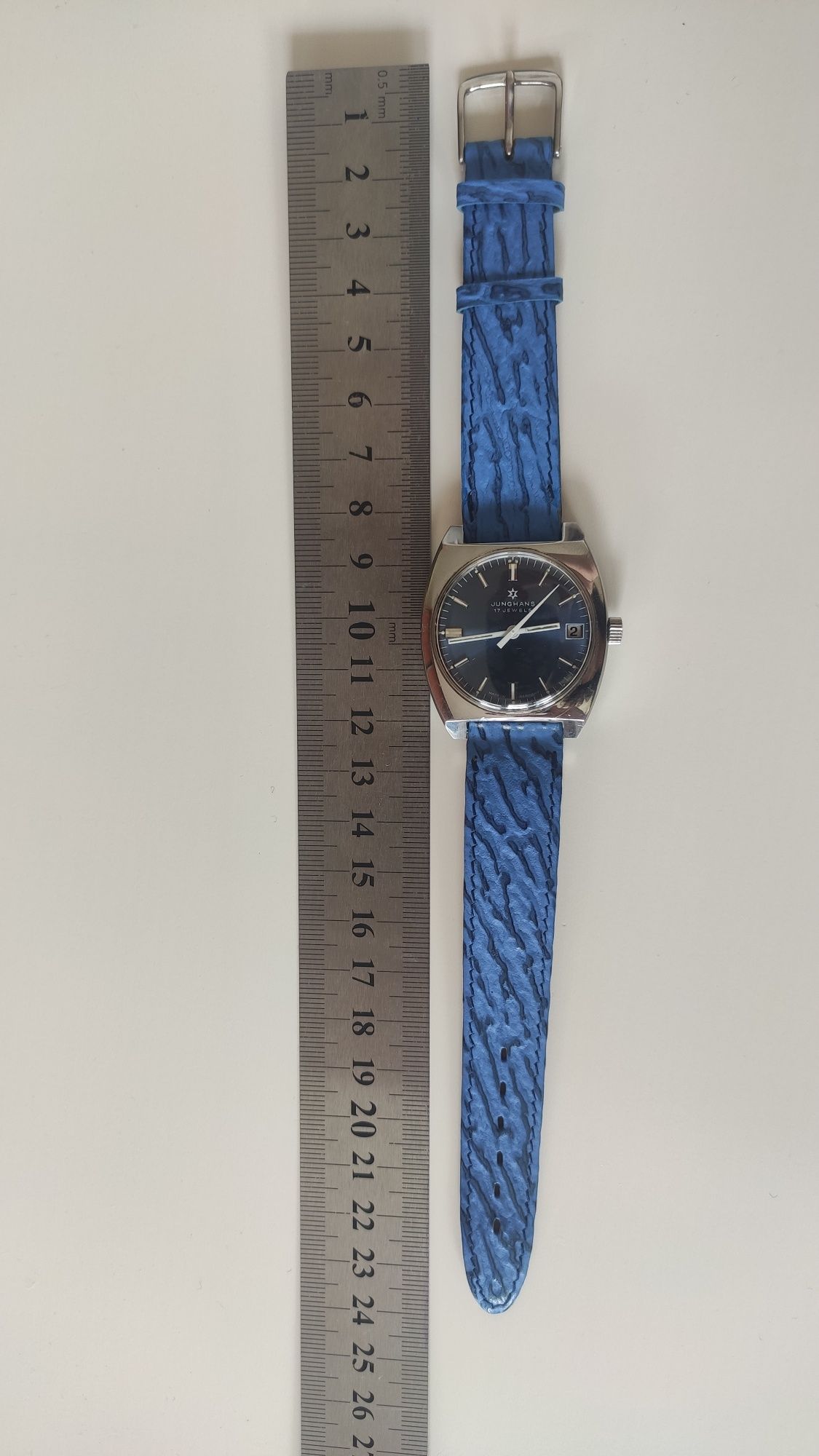 Zegarek Junghans mechaniczny niebieski