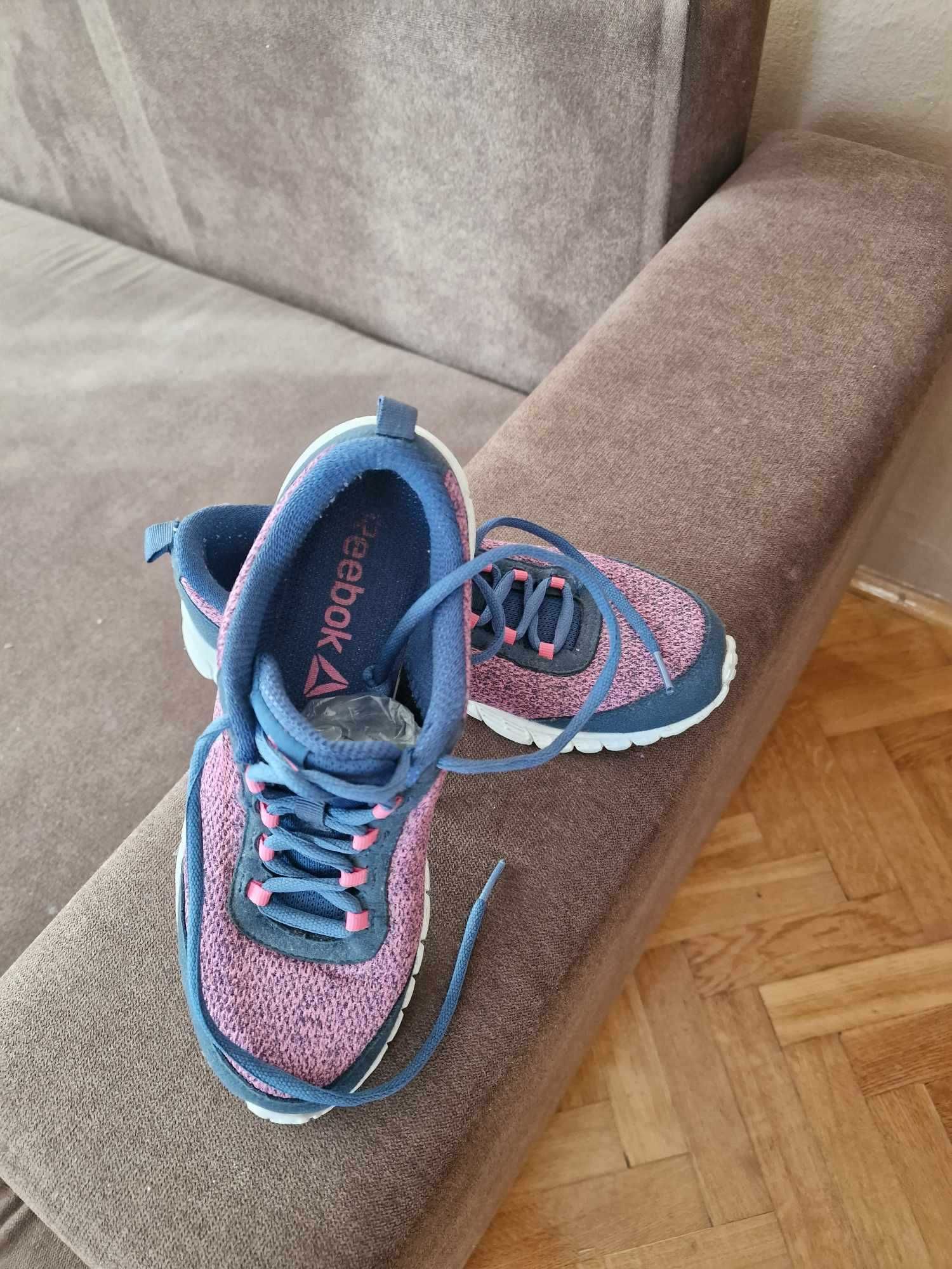 Buty Reebok rozmiar 38 wkł 24, 5 cm