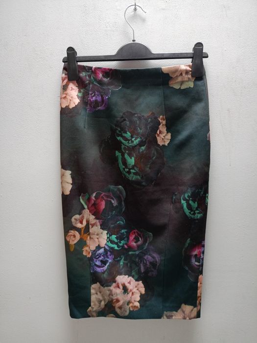 Elegancka spódnica H&M kwiaty roz 36