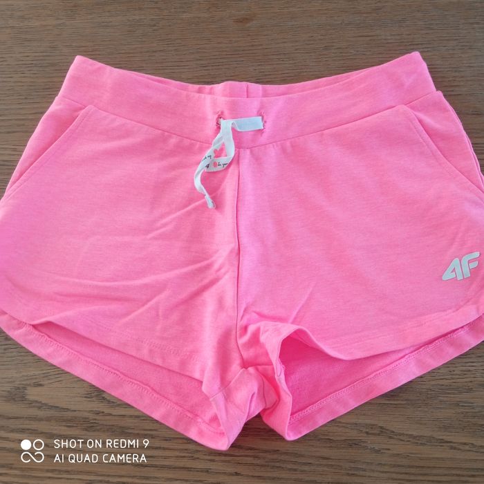 Spodenki różowe, 4f, rozmiar 152cm