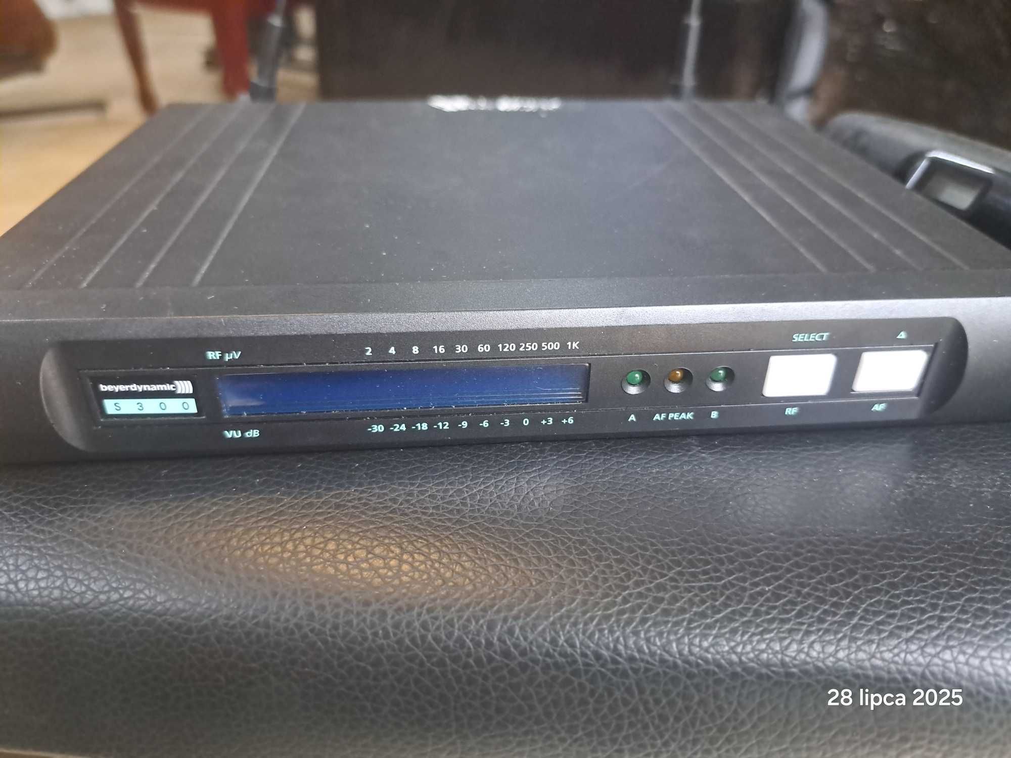 Zestaw bezprzewodowy Beyerdynamic S300 Mikrofon + Odbiornik.
