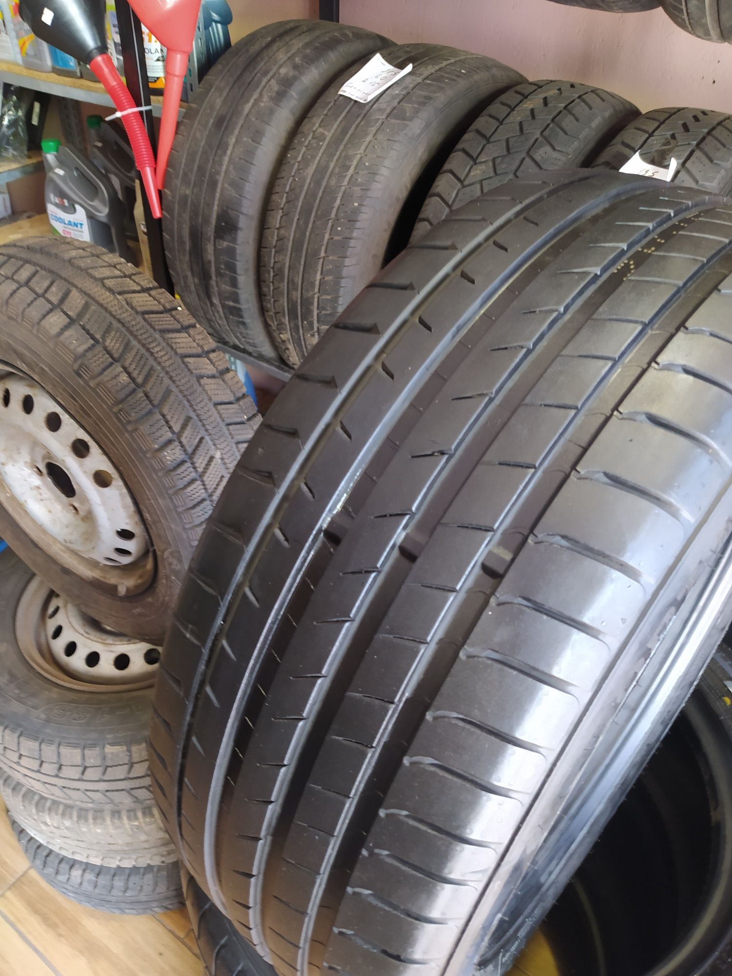 Продам комплект резинки LINGLONG SPORT MASTER 235/50R18