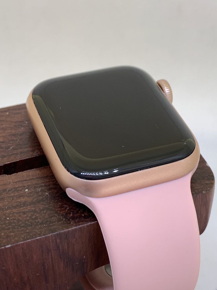 Оригінальні apple watch series 5 40 mm rose gold