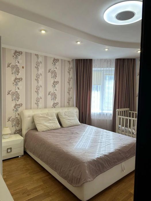 Постанова Продам 3-кімнатну квартиру, вул. Михайла Грушевського DM