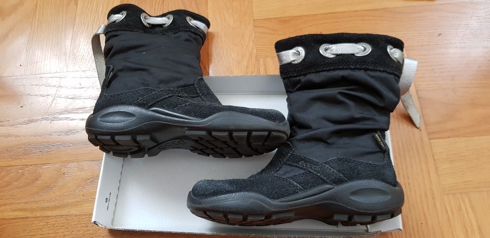 Kozaczki zamszowe firmy ecco rozmiar 29 goretex