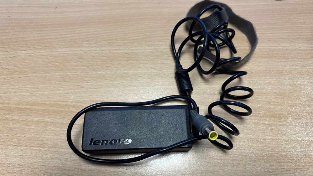 Zosilacz Lenovo 65W 20V (okragle wejscie)