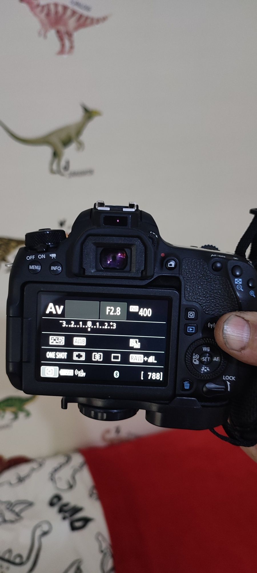 Canon 77d com extras