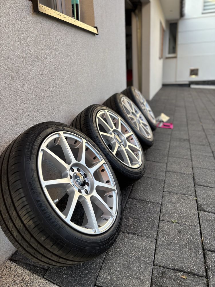 Felgi 4x100 16x7J ET45  opony GoodYear