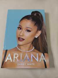 Książka o Arianie Grande