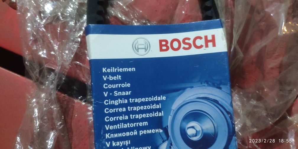 Ремінь генератора 1 987 947 780 Bosch