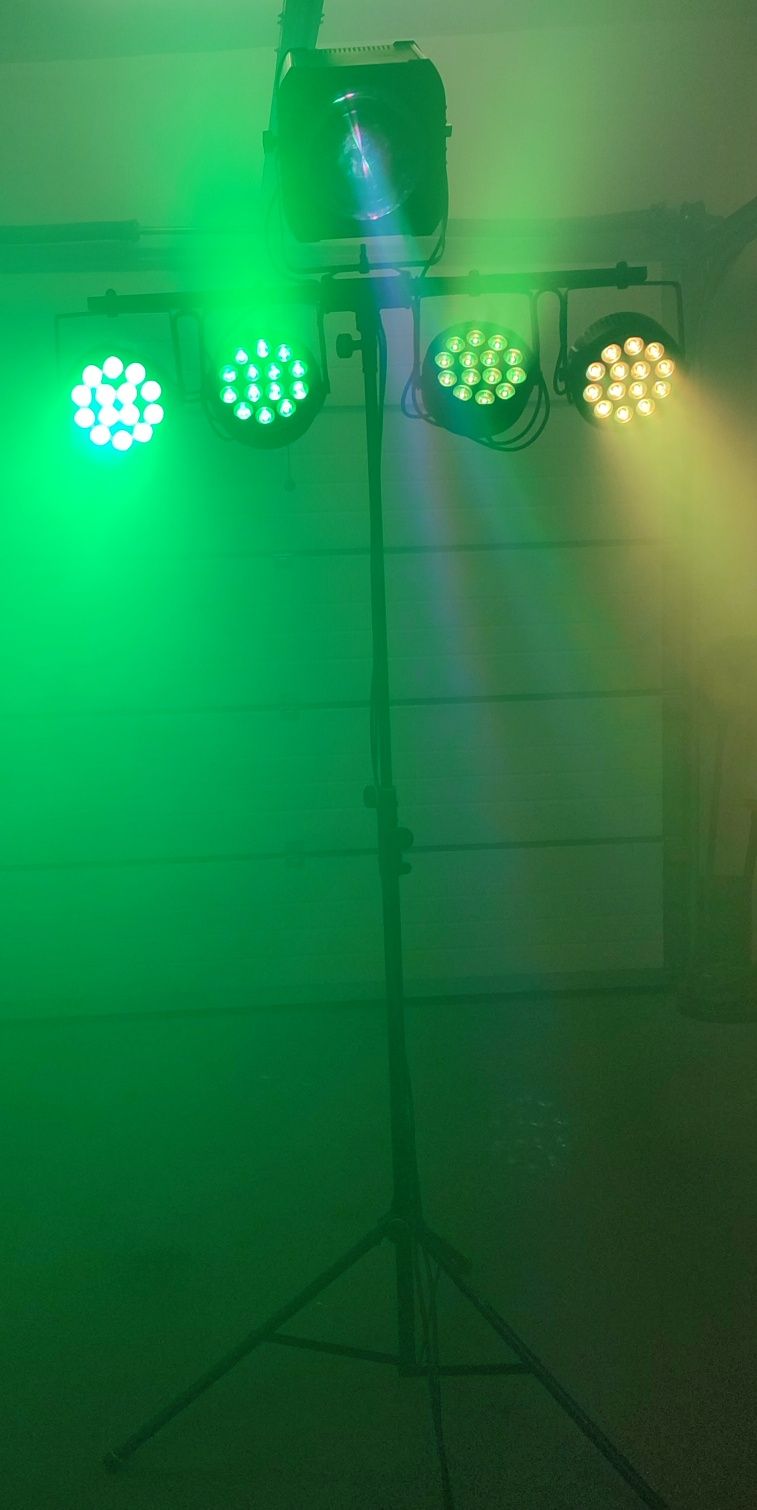 Belka DJ (4 x LED par + revo 4)