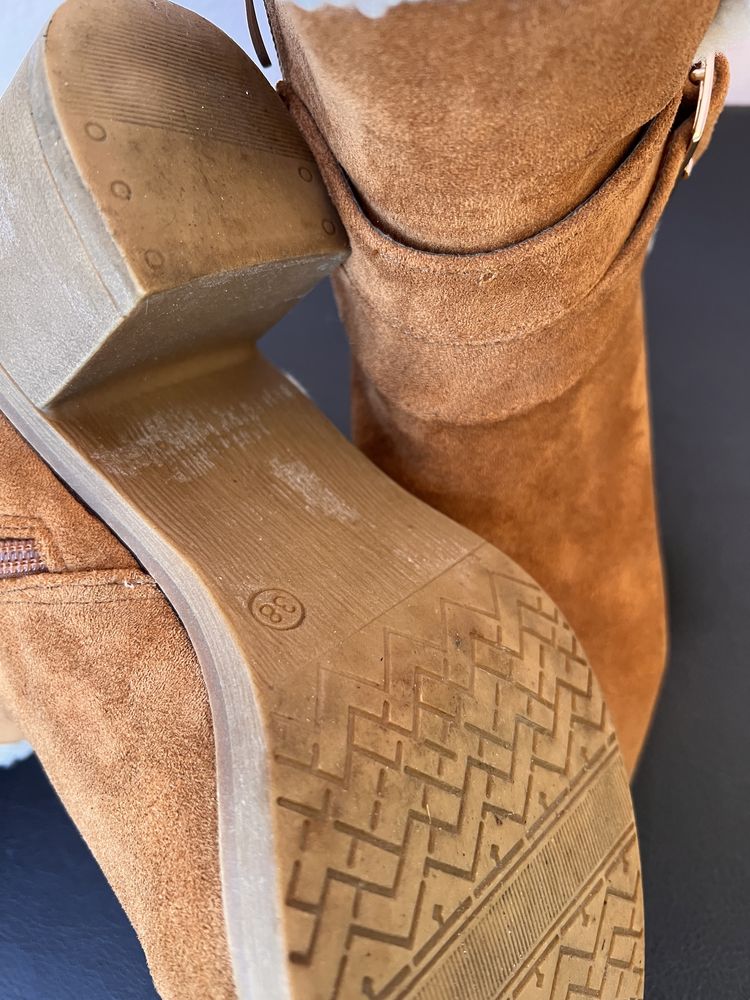 Botins camel forrados (portes incluídos)