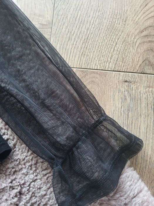 Elegancka bluzka z haftem i tiulem r M