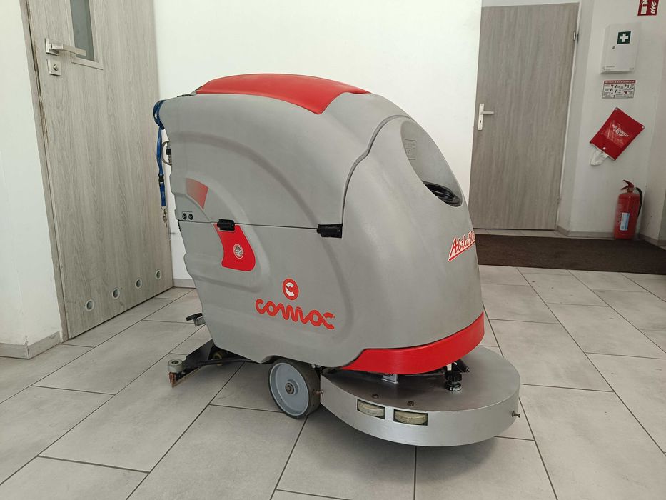 Szorowarka/maszyna czyszcząca Comac Simpla 50BT
