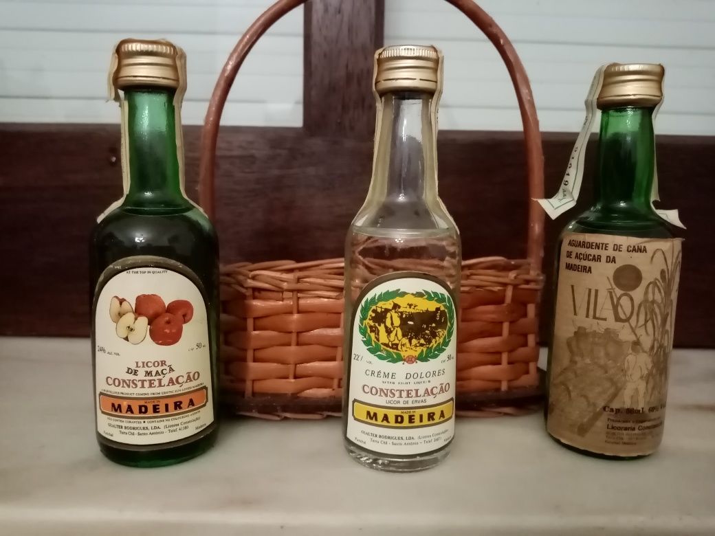 Garrafas miniatura de coleção