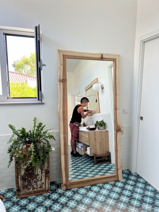Espelho 2x1 metro com moldura de madeira