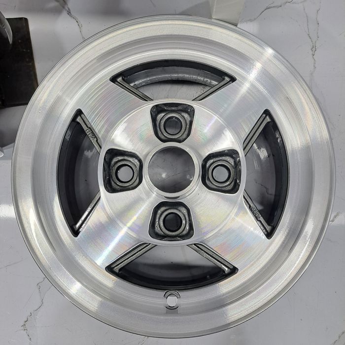Jantes 12" Datsun Toyota 4x114.3
