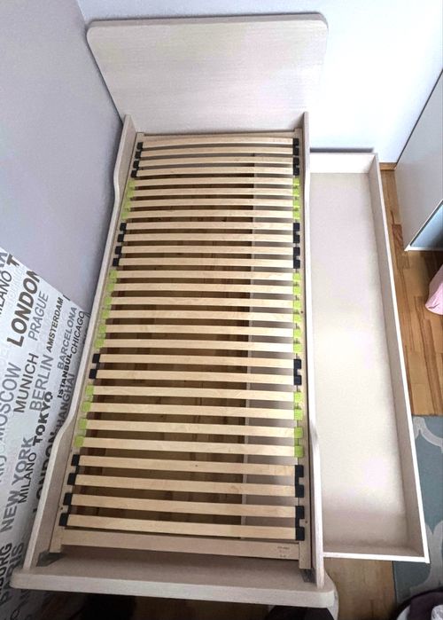 Łóżko młodzieżowe BRW 90x200