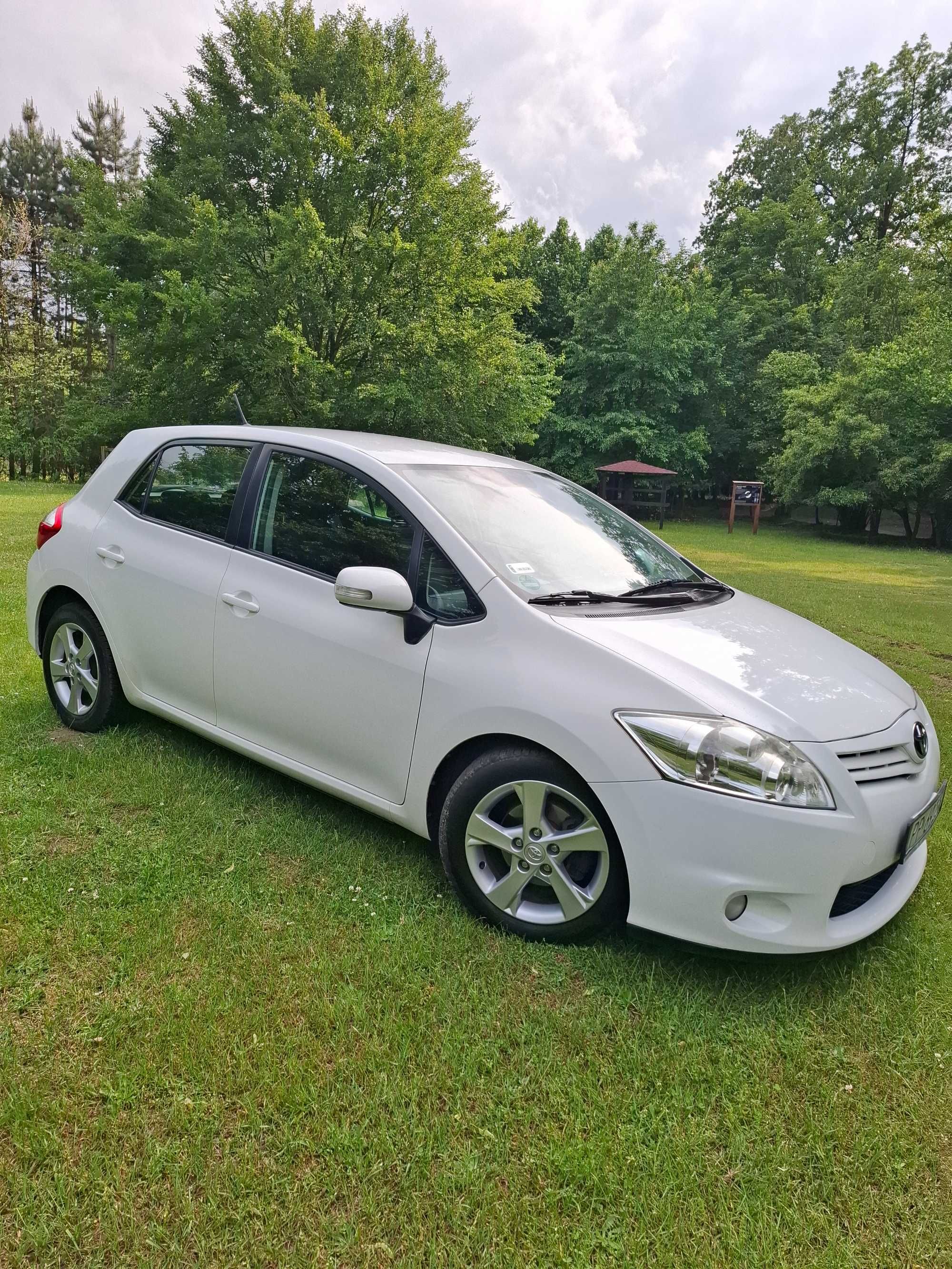 Sprzedam Toyote Auris