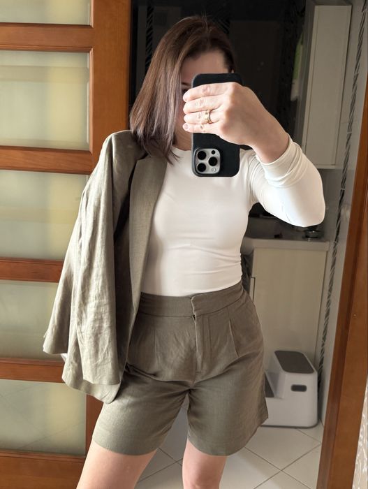 Костюм фірми H&M