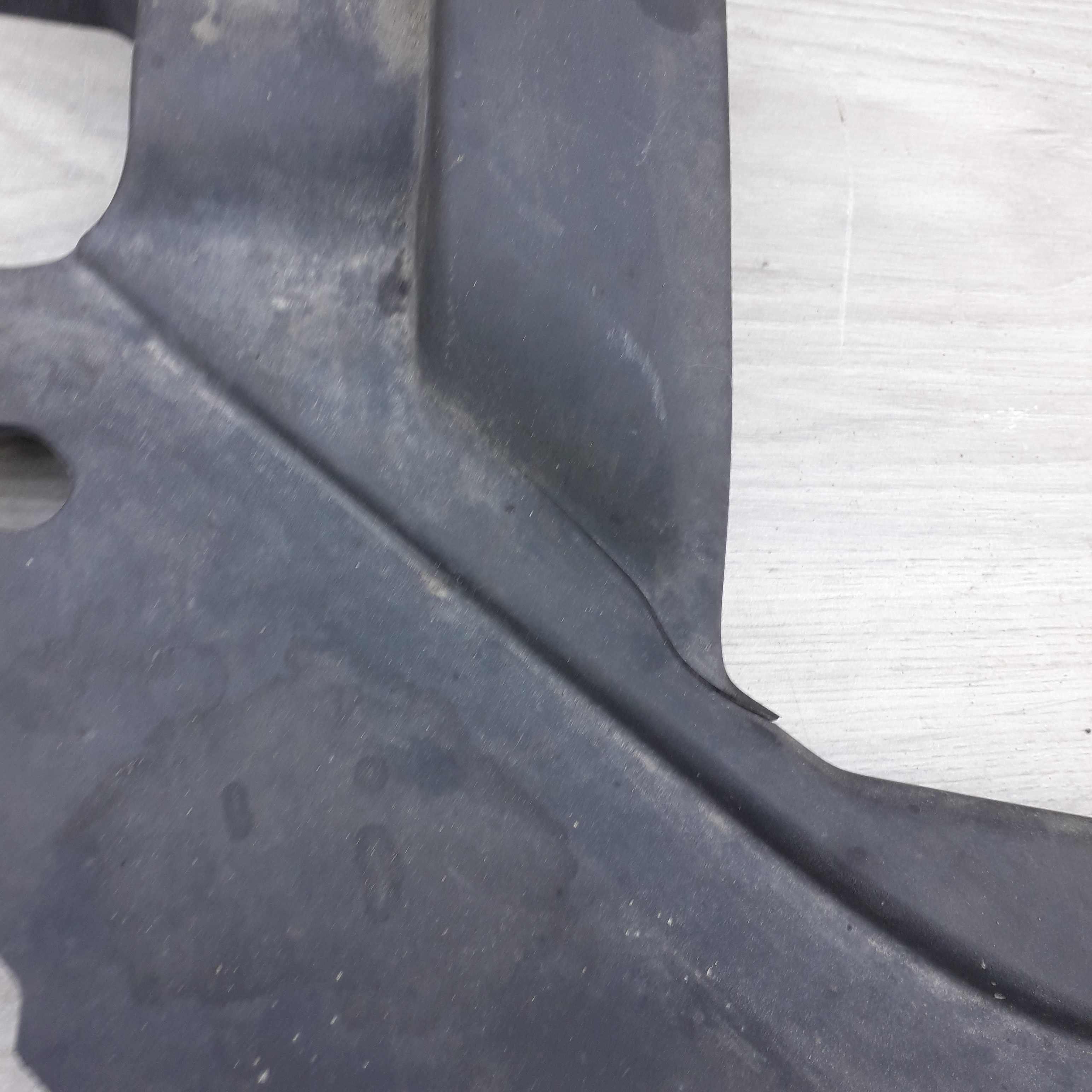 Oslona plastik na pas przedni Toyota Avensis T25 1.8 2.0 benzyna 03-09