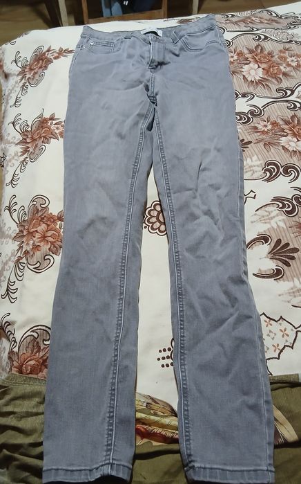 Віддам одяг безкоштовно