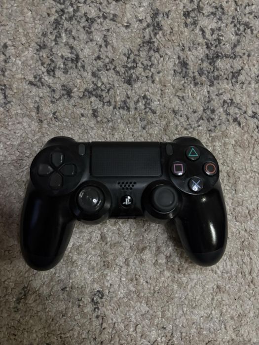 PlayStation 4 pro 1 TB