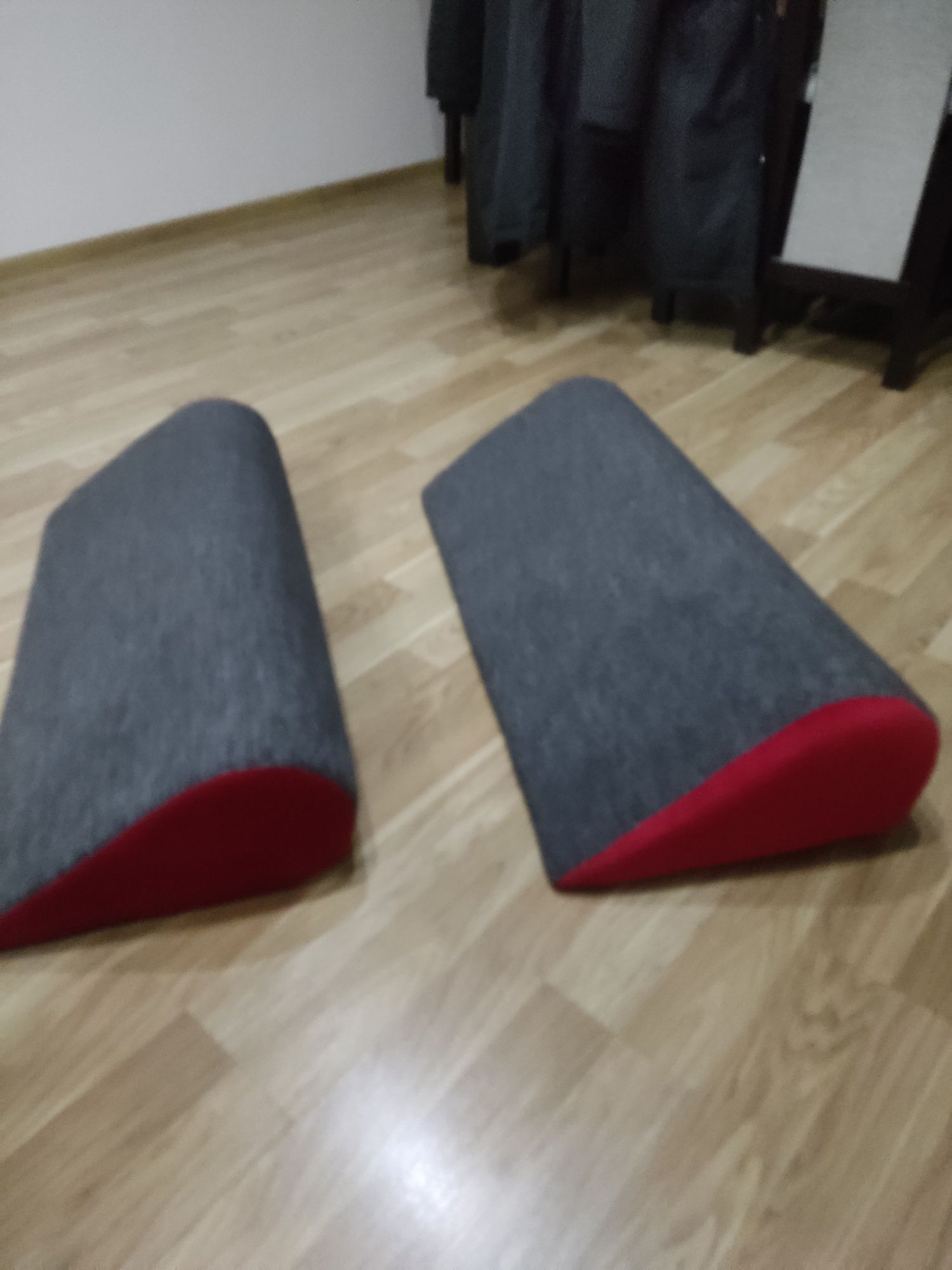 Poduszka do kanapy do podparcia pod plecy szara z czerwonym 2 szt bdb
