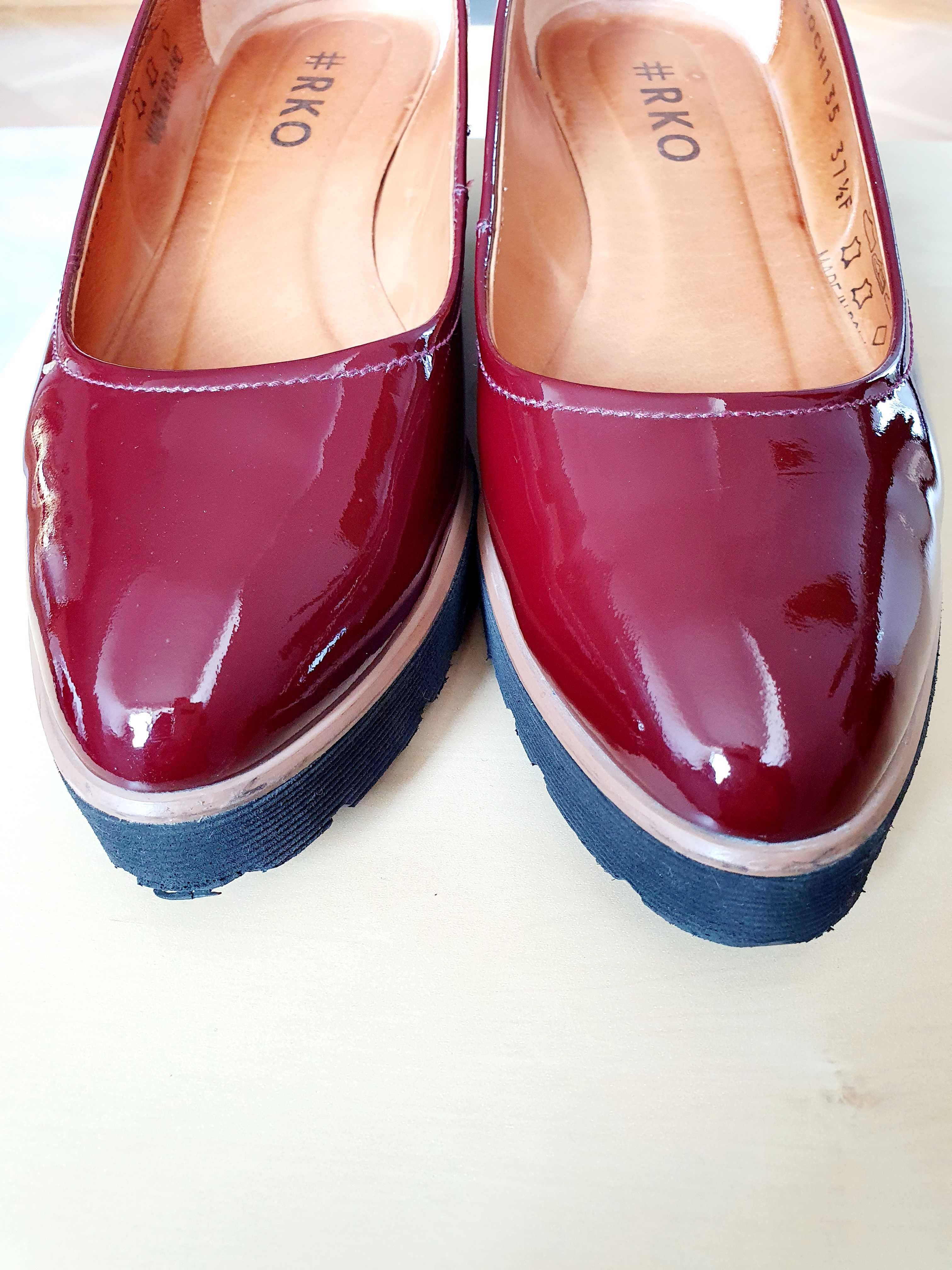 Buty czółenka lakierki RYŁKO kolor bordowy/czerwony rozmiar 37,5