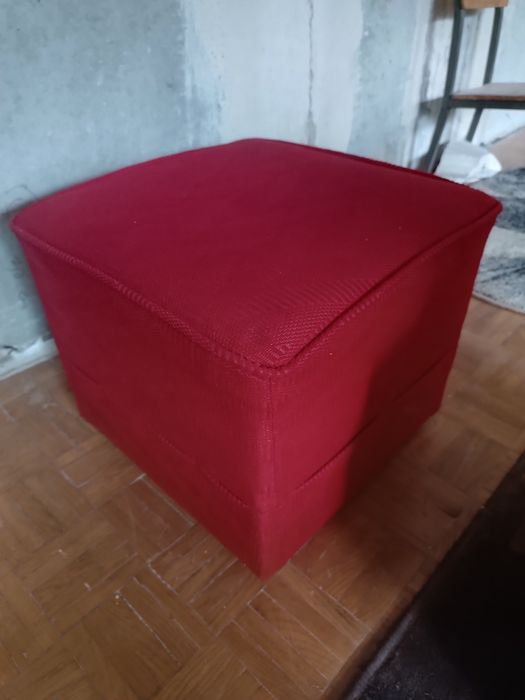 Sprzedam pufy cztery sztuki