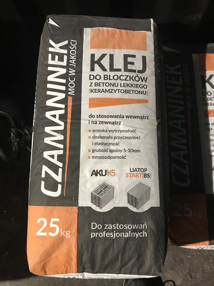 Klej do pustaków i bloczków z keramzytobetonu Czamaninek