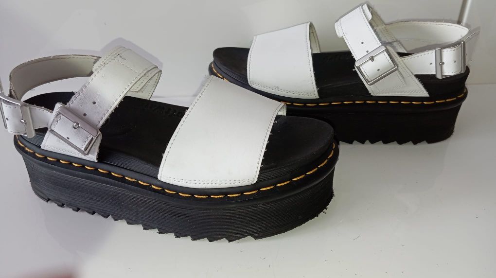 Dr.MARTENS Voss Quad 42 sandały na platformie