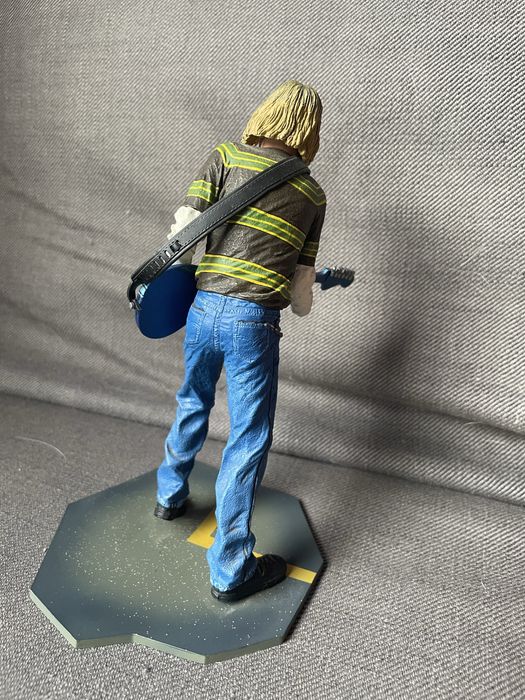 Estátua Kurt Cobain Nirvana Edição limitada