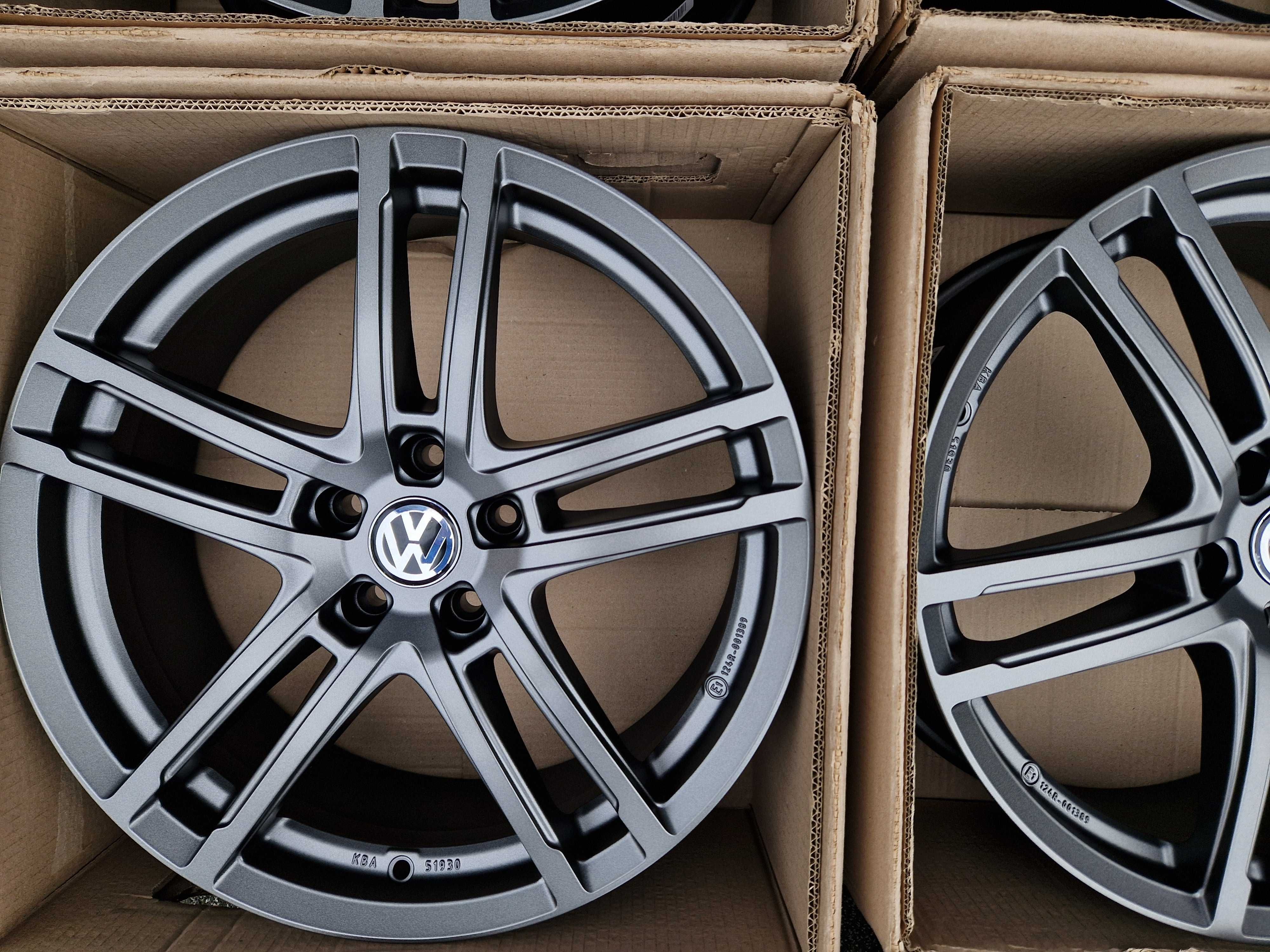 Felgi 19 VW Passat B7 B8 B9 Arteon GOLF Touran Tiguan T-Roc ID 5x112