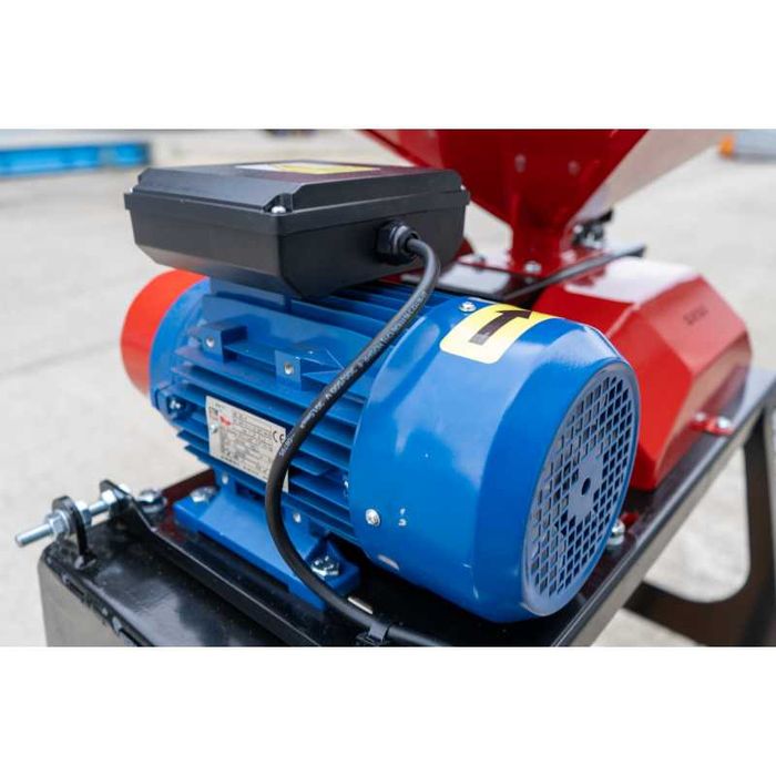 Nowy gniotownik do zboża Śrutownik Walcarka GX 50 silnik 1,5KW Raty