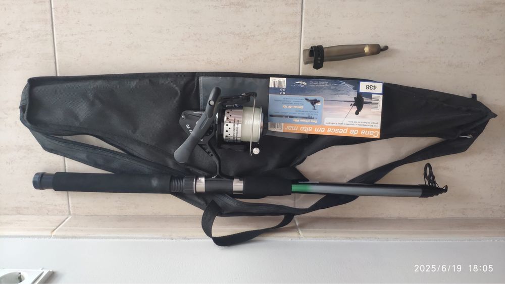 Cana de pesca alto mar, em fibra de vidro