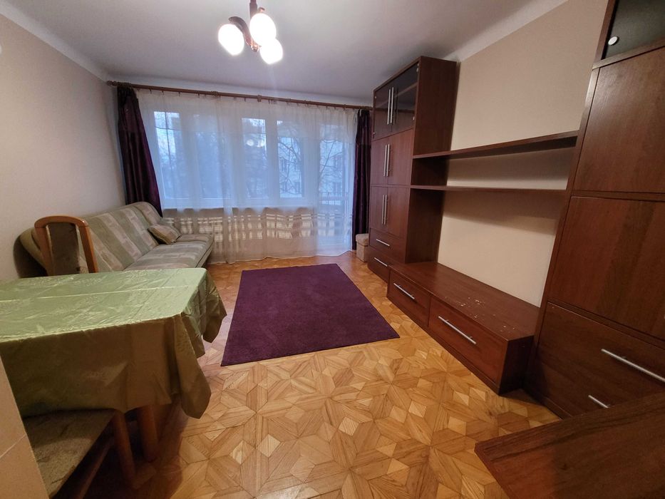 Bezpośrednio - 2 pokoje na Osiedlu Batorego, blisko SKM