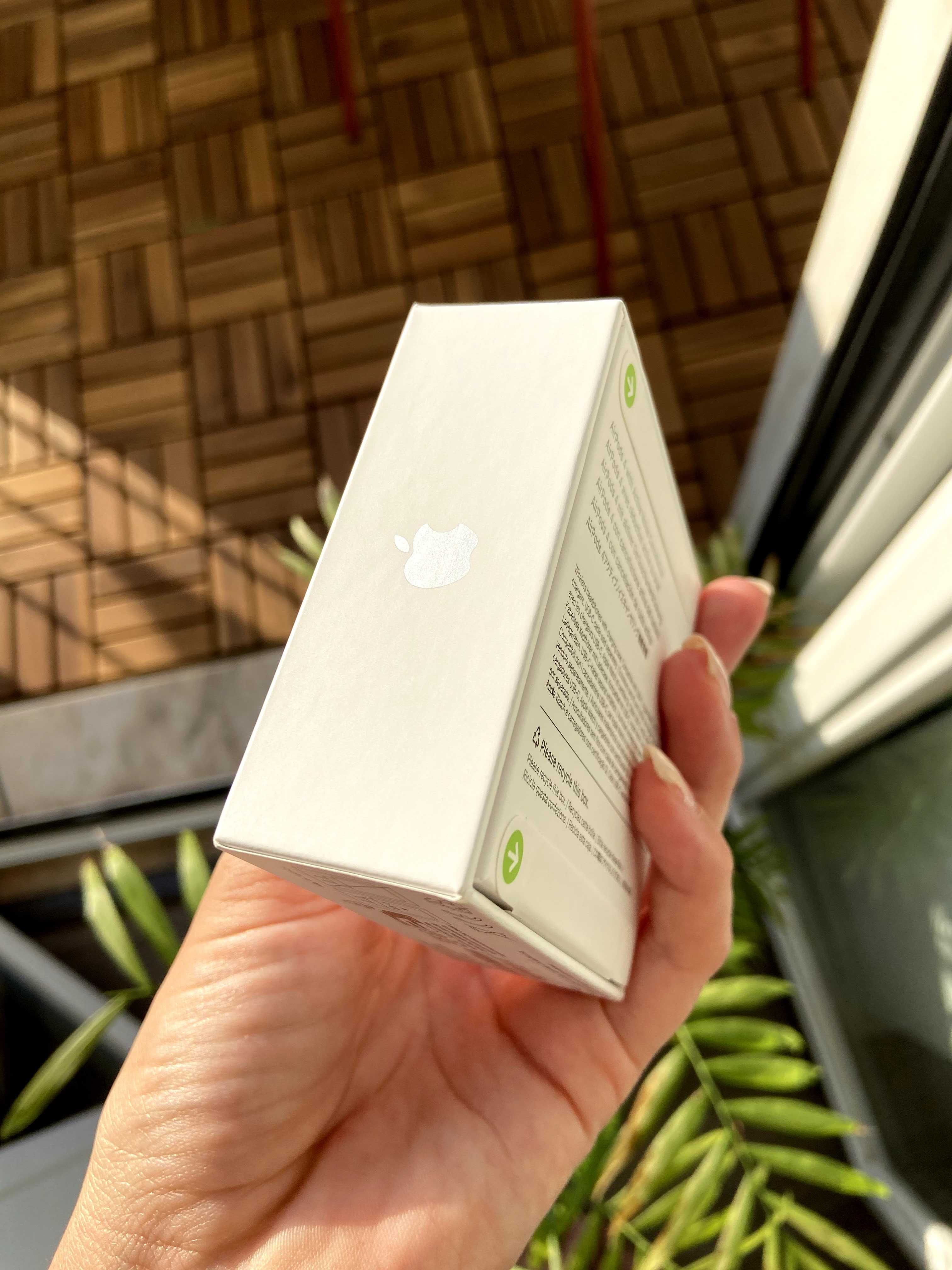 Airpods 4 - com cancelamento de ruído | Novos e selados