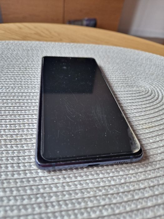 Samsung Galaxy S20 FE 128GB (bez ładowarki)