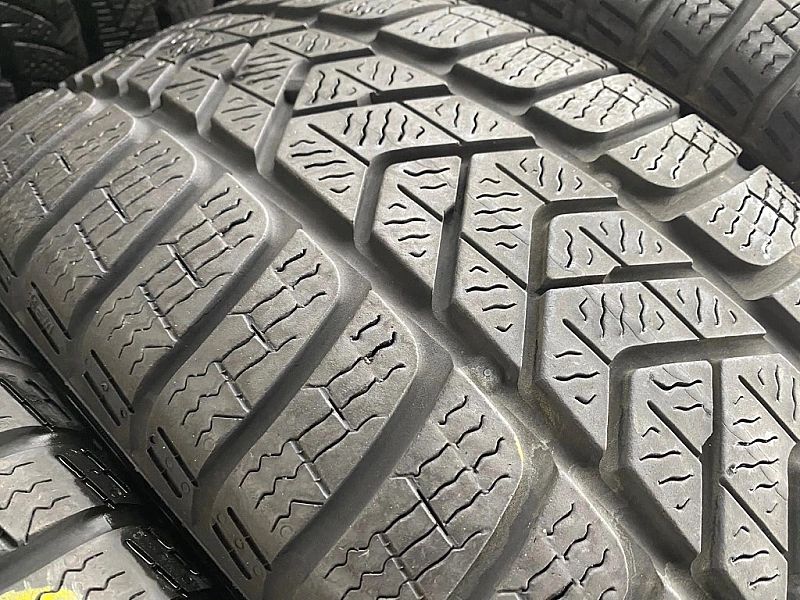 205/50r17 Pirelli SottoZero 3_6,6mm_4szt_(44)