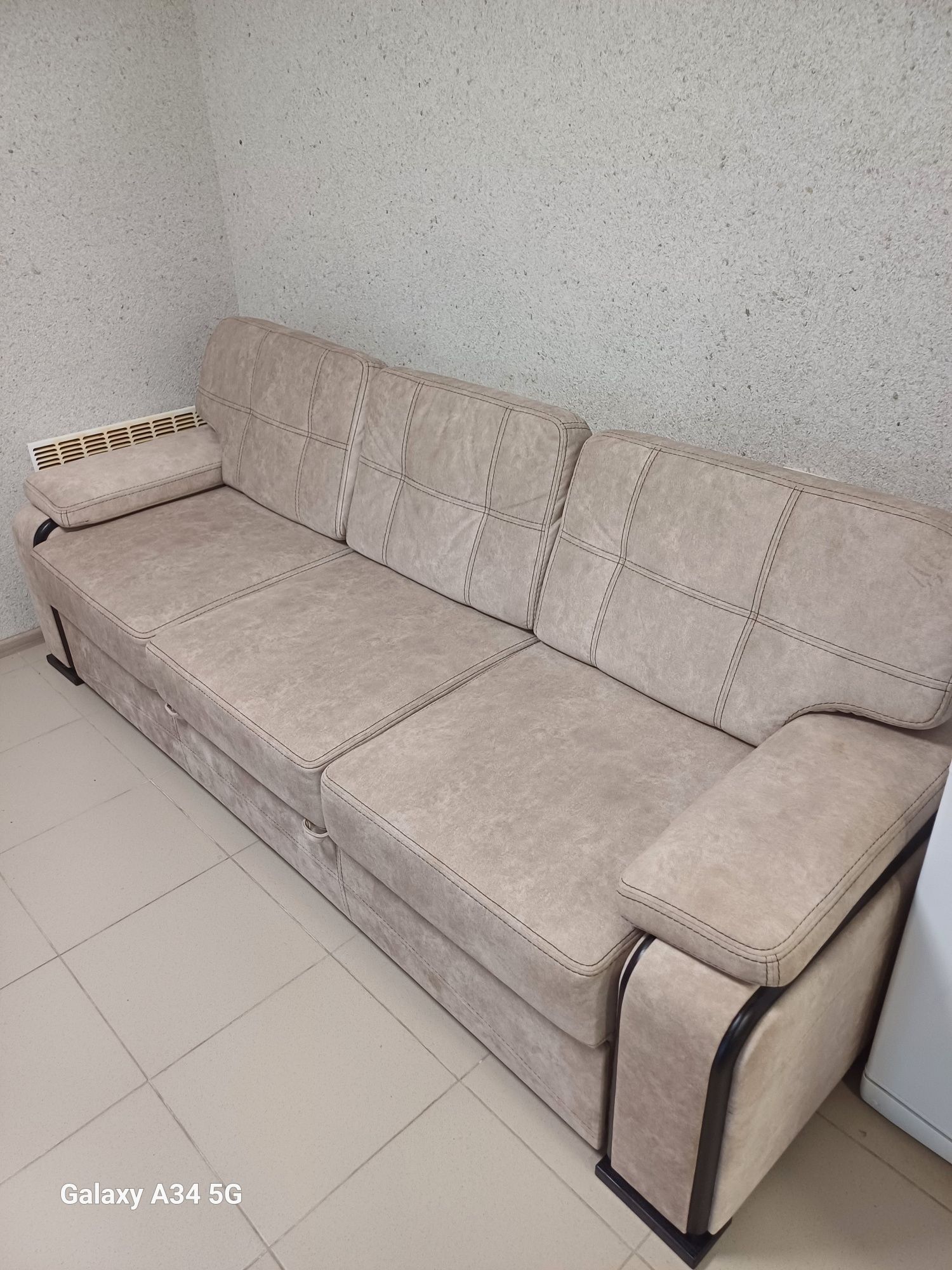 Продам розкладний  диван