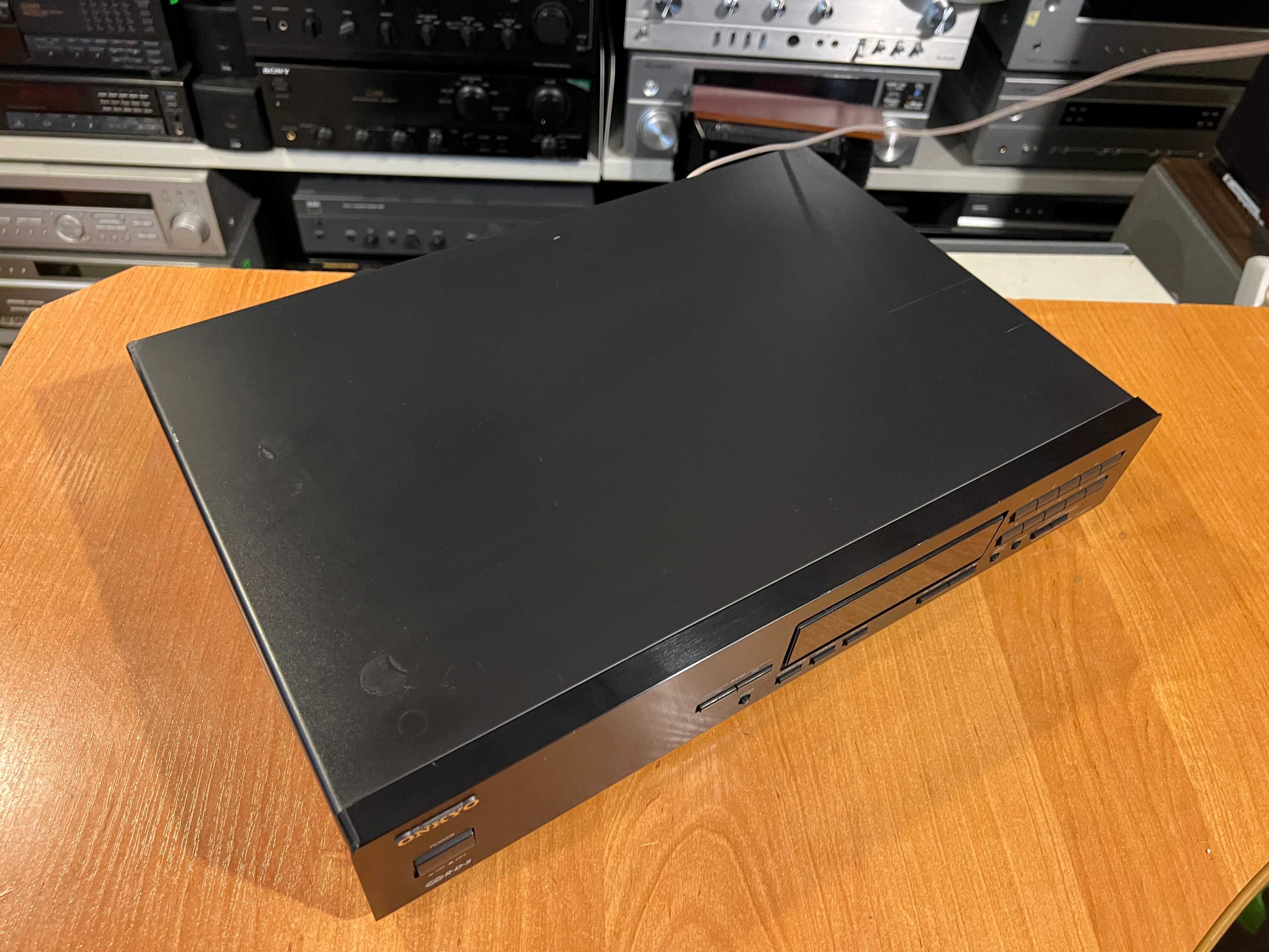 Tuner radiowy Onkyo T-4211 Audio Room