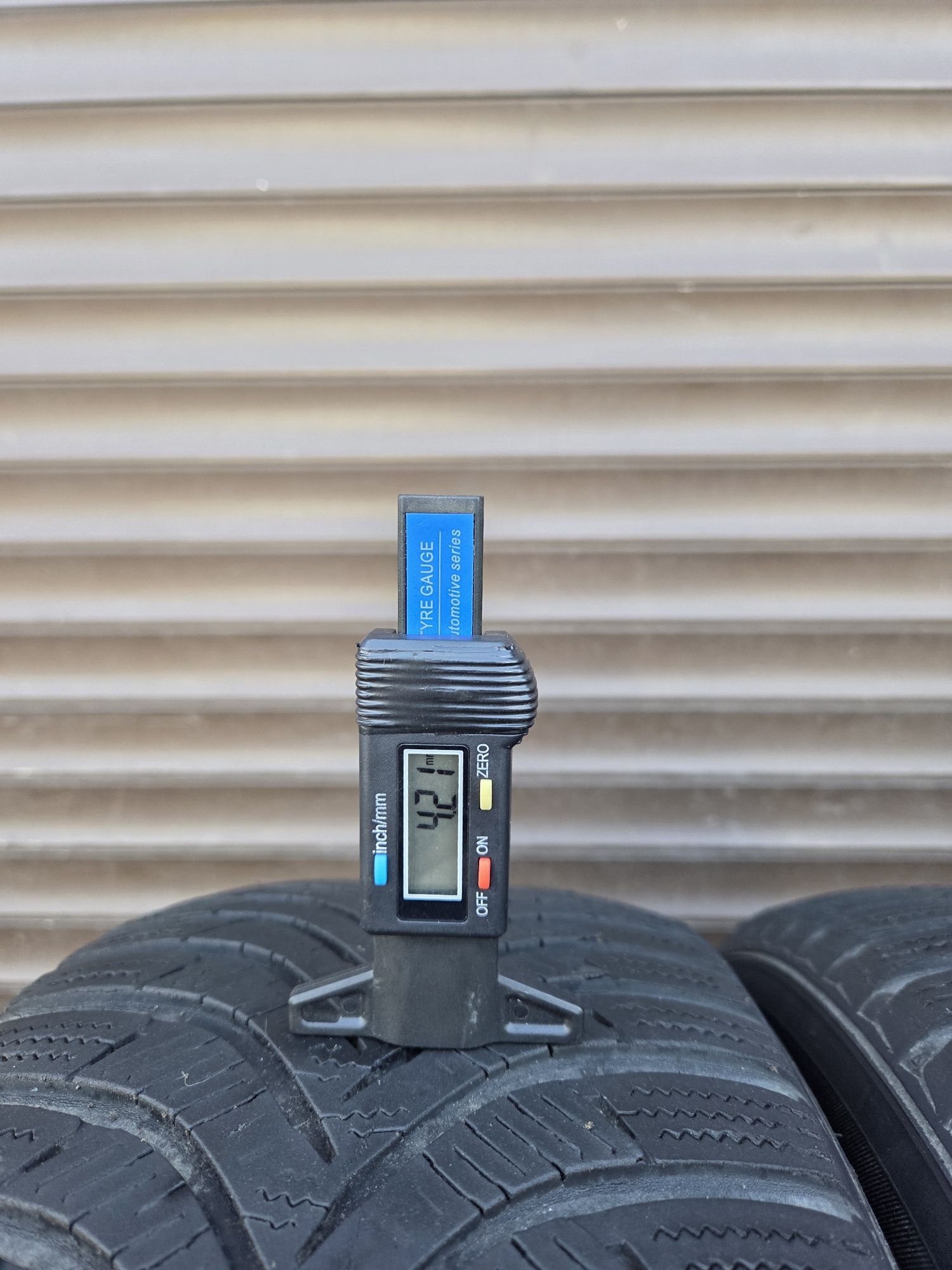 Шини всесезонні 215/65/r16, Hankook Winter I Cept RS2.